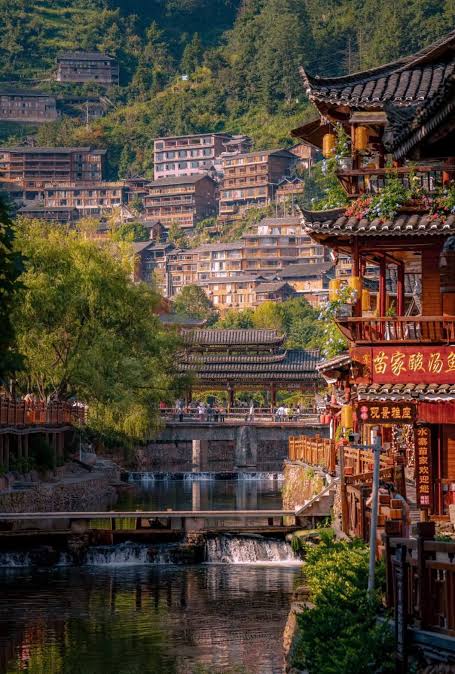 Nam Ninh - Quý Dương - Trấn Viễn Cổ Thành - Tây Giang Thiên Hộ Miêu Trại - Nam Ninh Chi Dạ