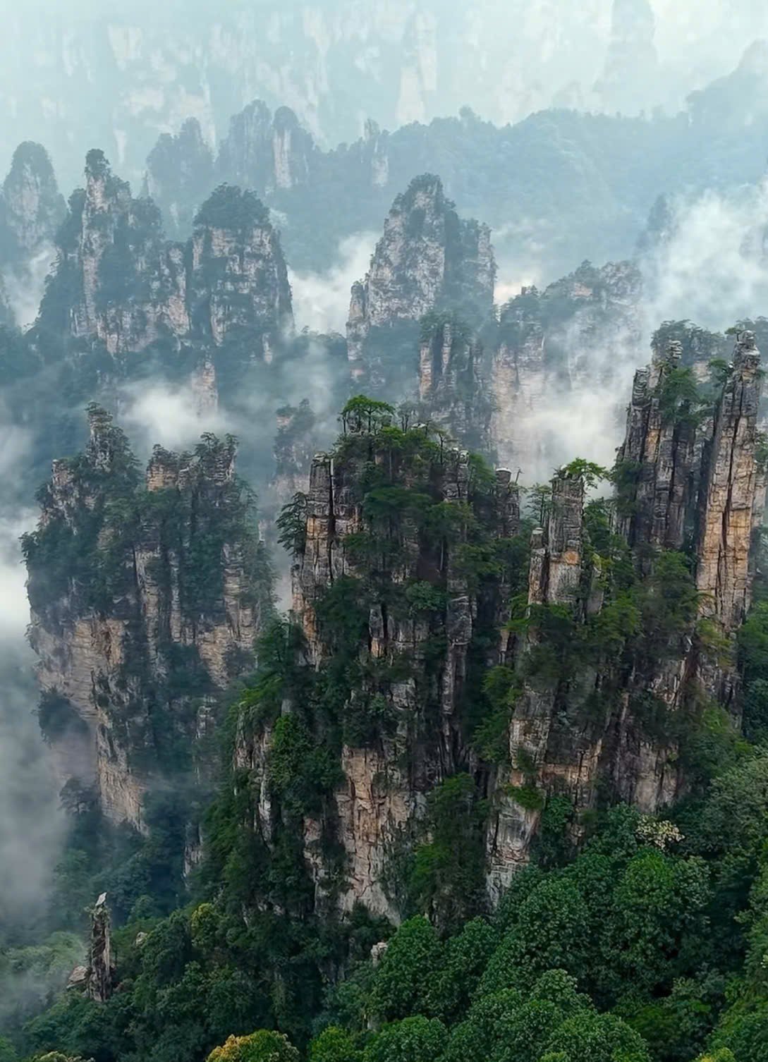 Ân Thi - Trương Gia Giới - Phượng Hoàng Cổ Trấn (5N4Đ)