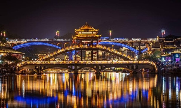 (6N5Đ) Hà Nội - Nghi Xương - Tam Hiệp - Phượng Hoàng Cổ Trấn - Trương Gia Giới - Ảnh 3